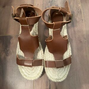 SOLUDOS SANDALS